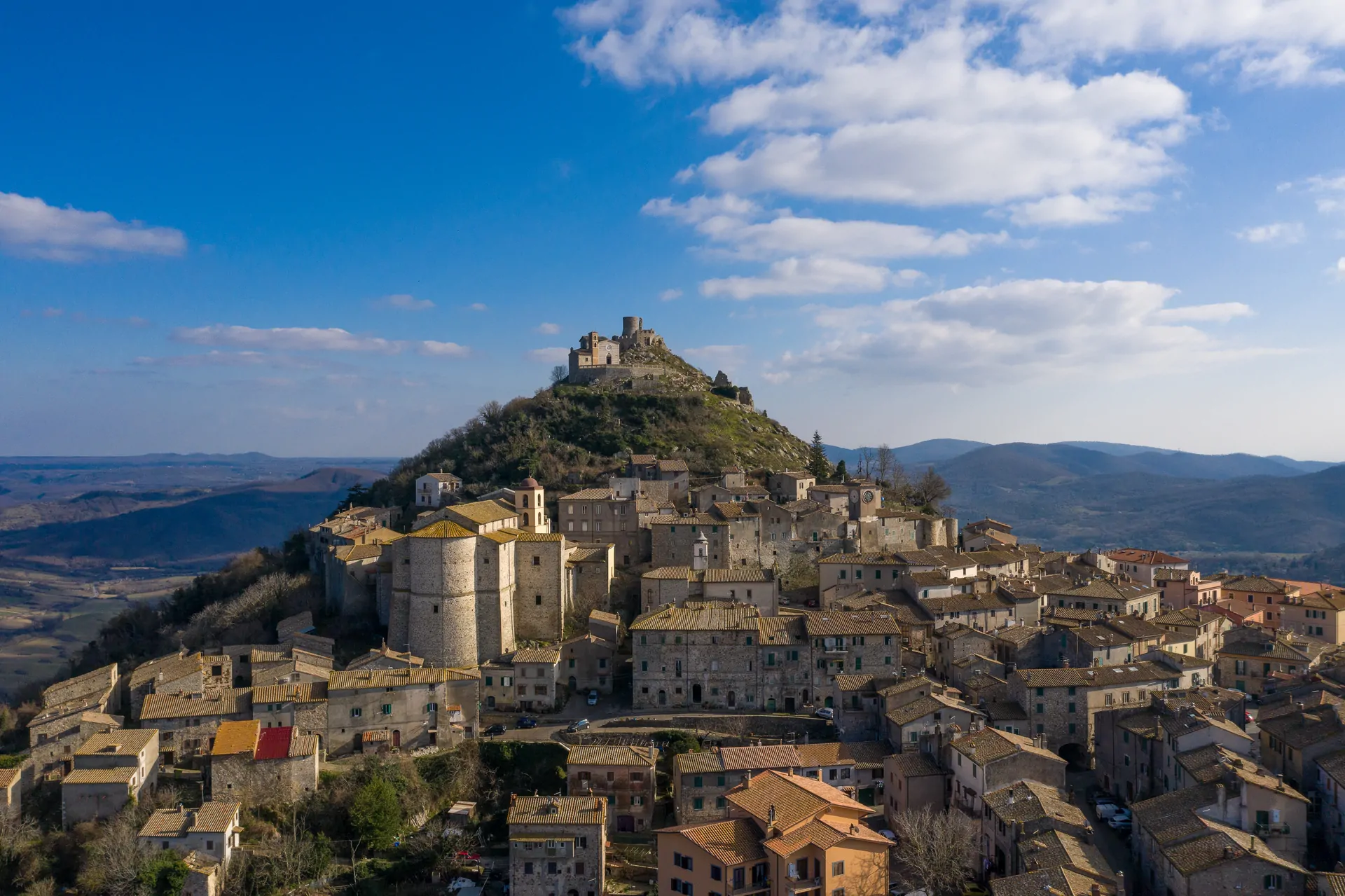Monti della Tolfa visti dall'alto